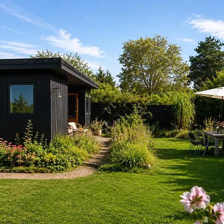 Cozy Summer With Orangery Close To Heatherhill And Holiday home