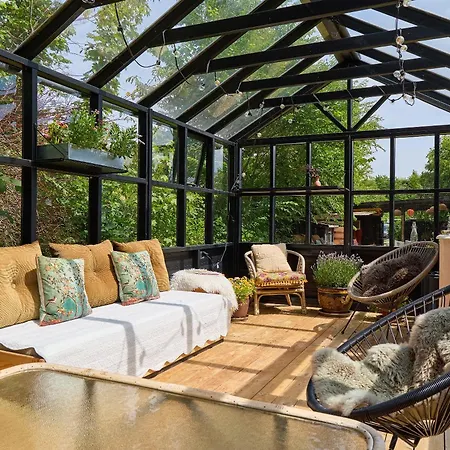 Cozy Summer With Orangery Close To Heatherhill And Nyaraló