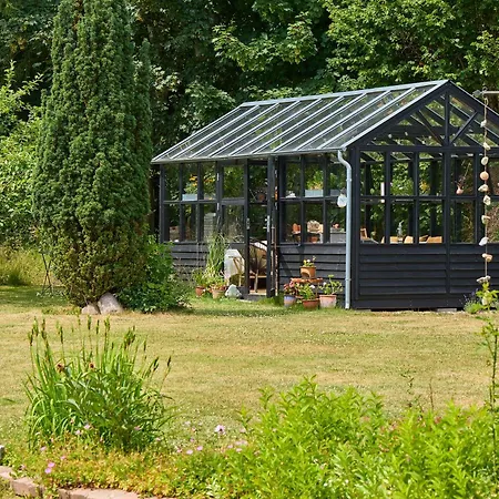 Nyaraló Cozy Summer With Orangery Close To Heatherhill And