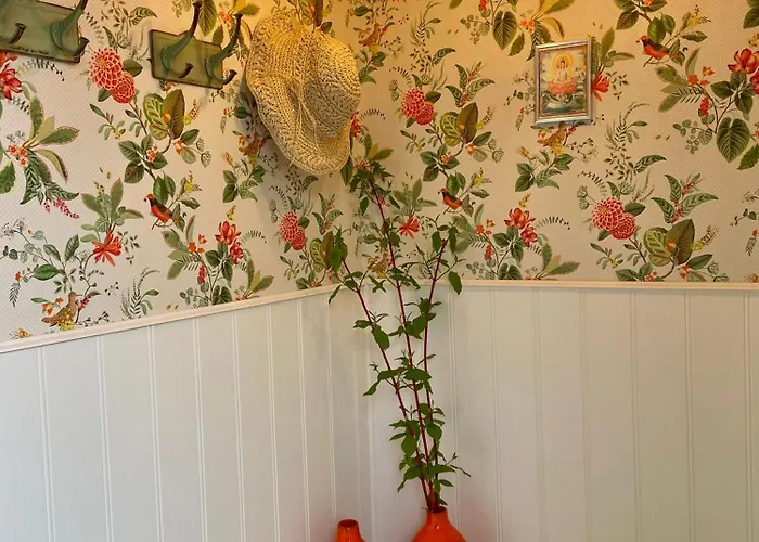 Cozy Summer With Orangery Close To Heatherhill And