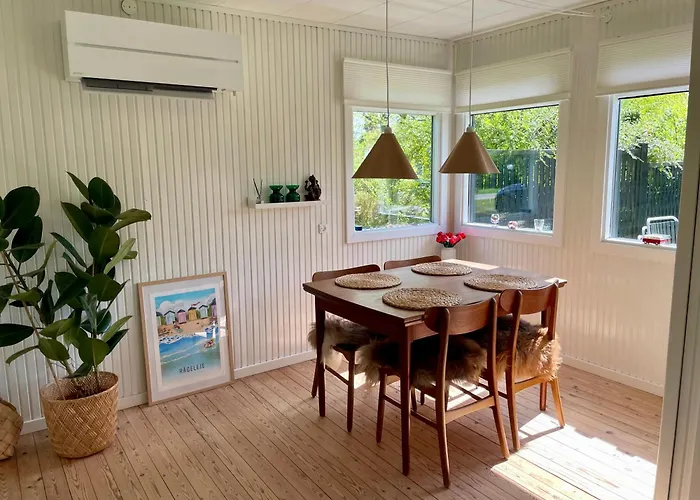 Cozy Summer With Orangery Close To Heatherhill And *